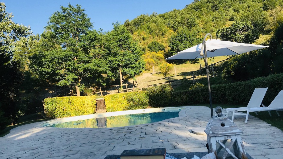 Cagli House | Chalet Ca 'Panicale, swimming pool, spa, gym, tree house, privacy, relaxation.