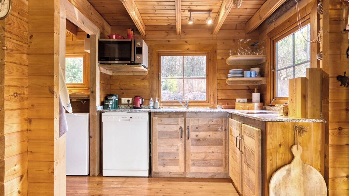 Lliber Ski Chalet | Chalet 'Cabana - Finca Lliber' with Mountain View, Wi-Fi and Air Conditioning