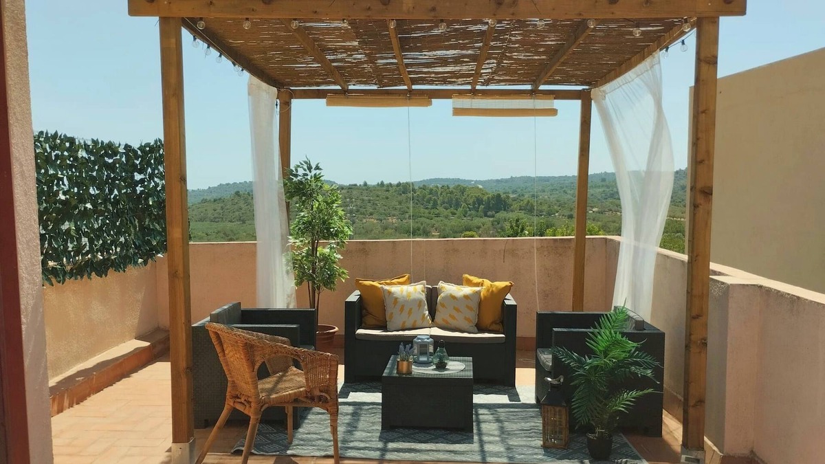 San Jorge Ski Chalet | Chalet 'Chelinas' with Mountain View, Garden, Terrace & Wi-Fi