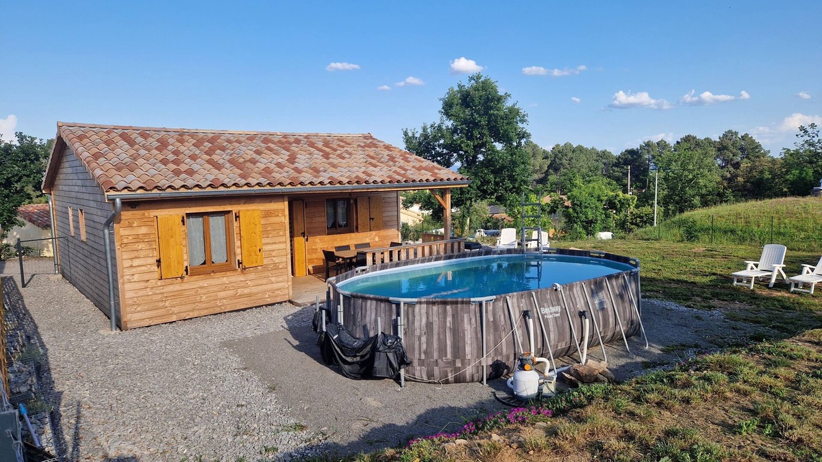 Montreal Ski Chalet | Chalet Cigales-holiday home 4/6 pers