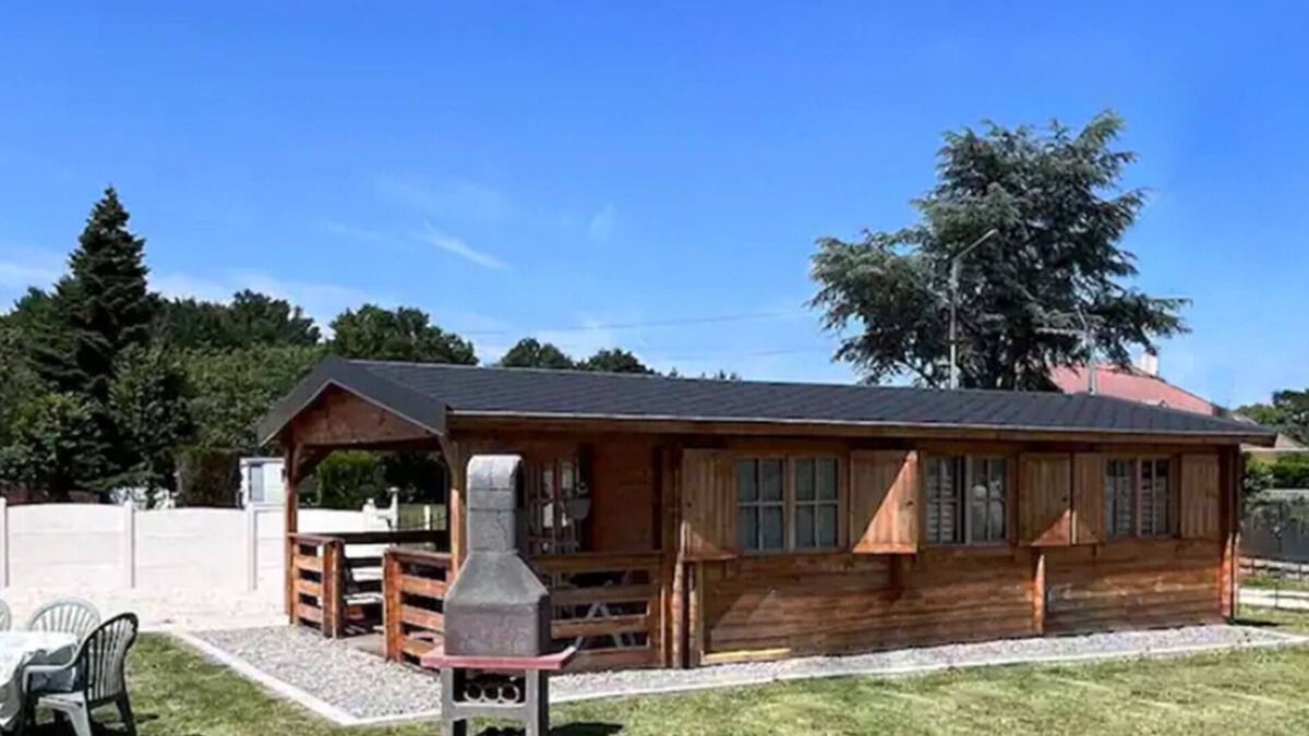 Villefranche-sur-Cher Ski Chalet | Chalet Cosy Edenna