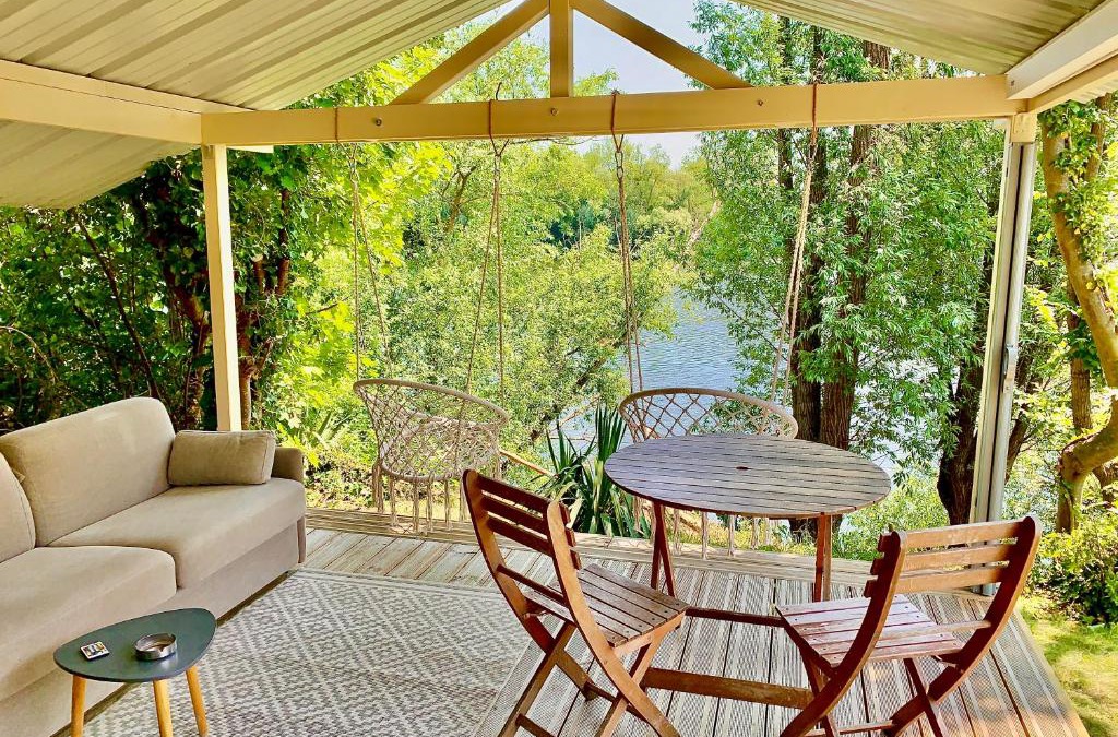 Carrieres-sous-Poissy Ski Chalet | Chalet cosy bord de Seine 30min paris
