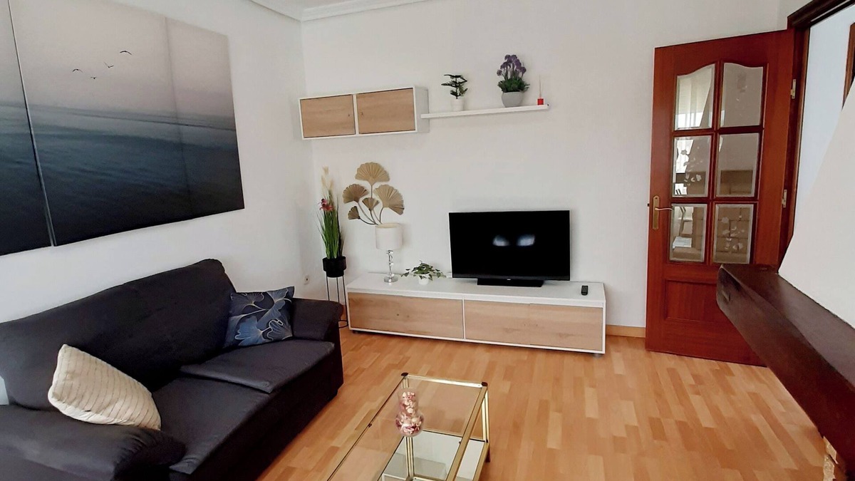 Santa Cruz de Bezana Apartment | Chalet DE 5 Apartamentos Individuales