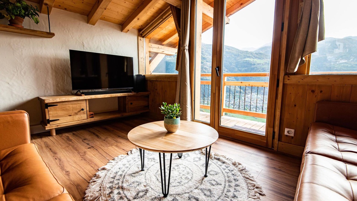 La Plagne-Tarentaise Ski Chalet | Chalet de Standing facing the mountains