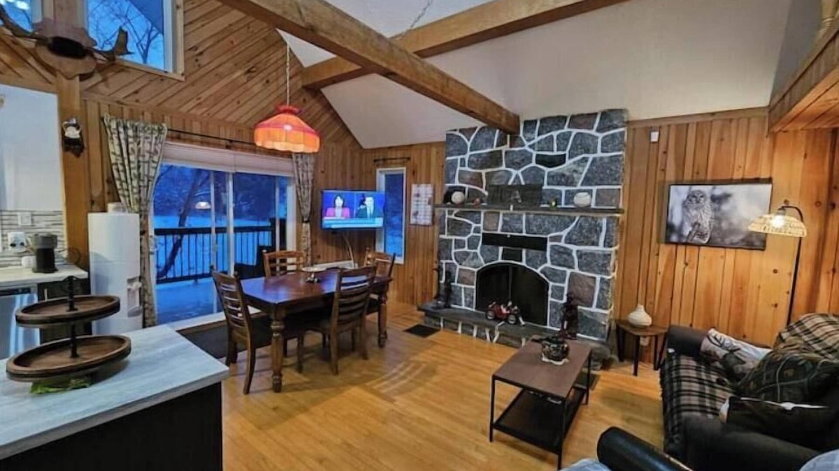 Lac-du-Cerf Ski Chalet | .Chalet de la Baie - du-Cerf