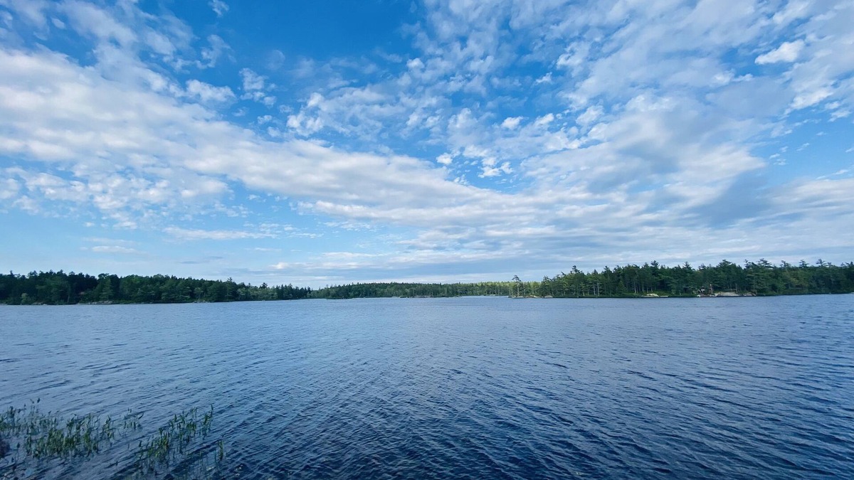 West Hants Cottage | Chalet Drive - Lakefront Cottage
