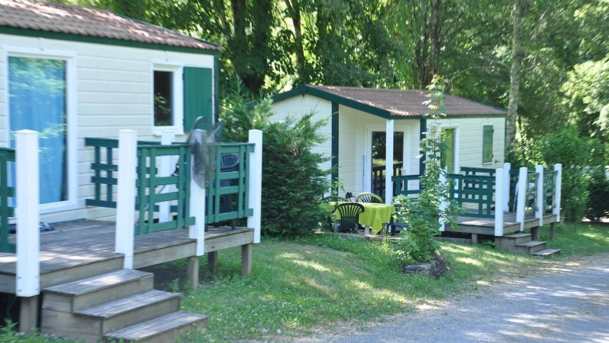 Payzac Ski Chalet | Chalet 'Du Moulin Du Châtain 1' with Shared Pool, Private Terrace and Shared Garden