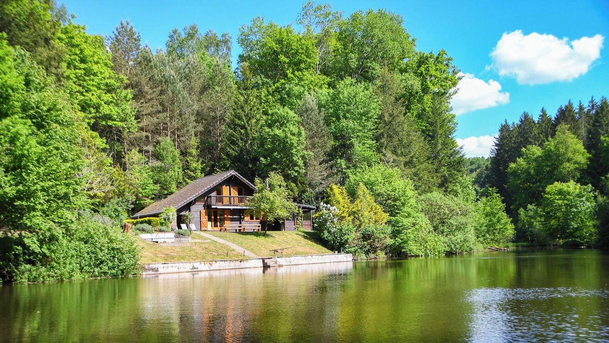 Lemberg House | Chalet du Schlossthal - Pond
