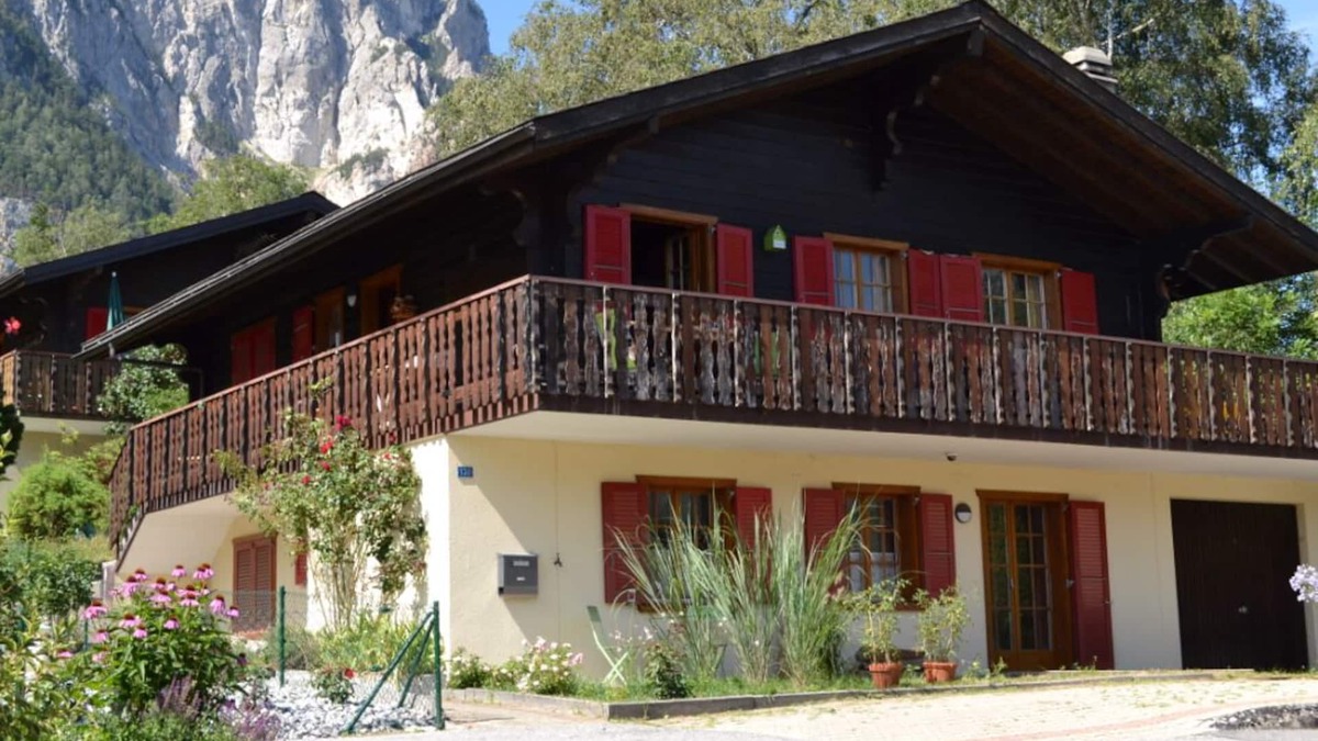 Leuk Apartment | Chalet “Eaglesnest” in Wallis