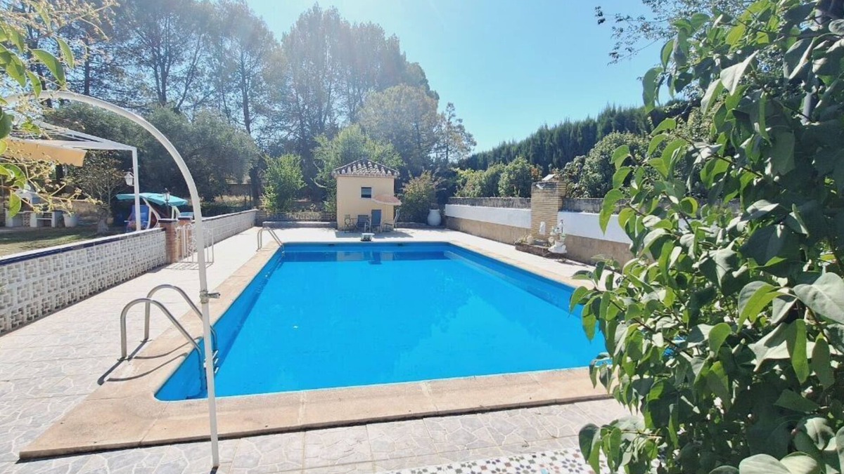 Baeza Ski Chalet | Chalet en La Yedra, Baeza, 3600 m2