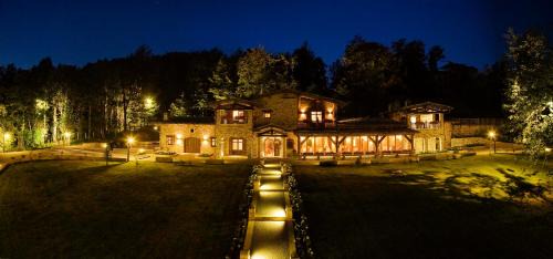 Roburent Resort | Chalet Euthalia Restaurant & Suites