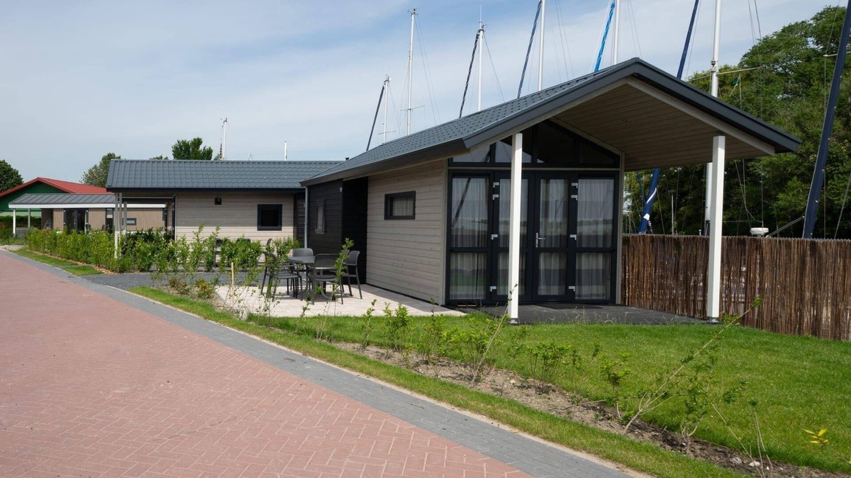 Municipality of Drechterland House | Chalet for 4 persons with terrace
