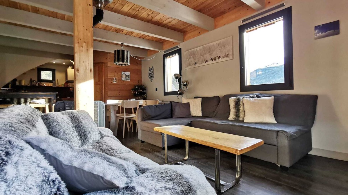 Faucon-de-Barcelonnette Ski Chalet | Chalet Individuel au Coeur de la Vallée de L'ubaye, Idéal Famille