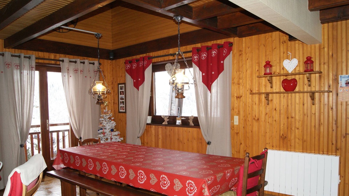 Notre-Dame-de-Bellecombe House | CHALET EN SAVOIE NEAR WINTER / SUMMER TRACKS AND WALKS