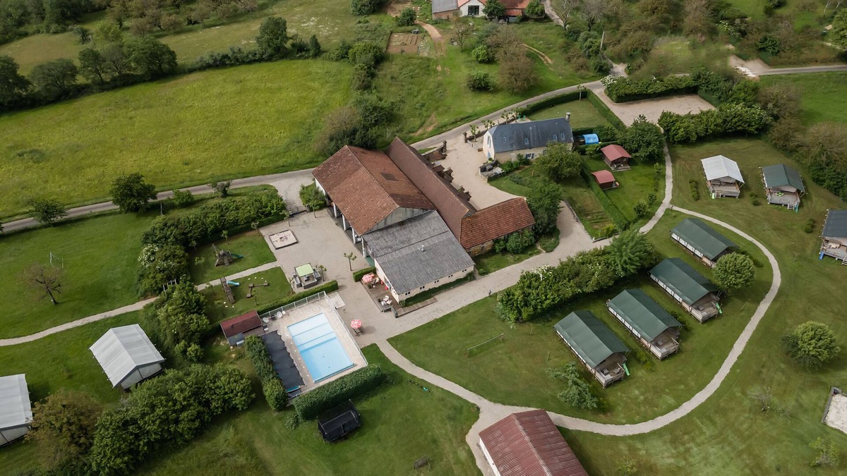 Jayac House | Chalet 'Gîte Bellevue' with Shared Pool, Private Terrace and Wi-Fi
