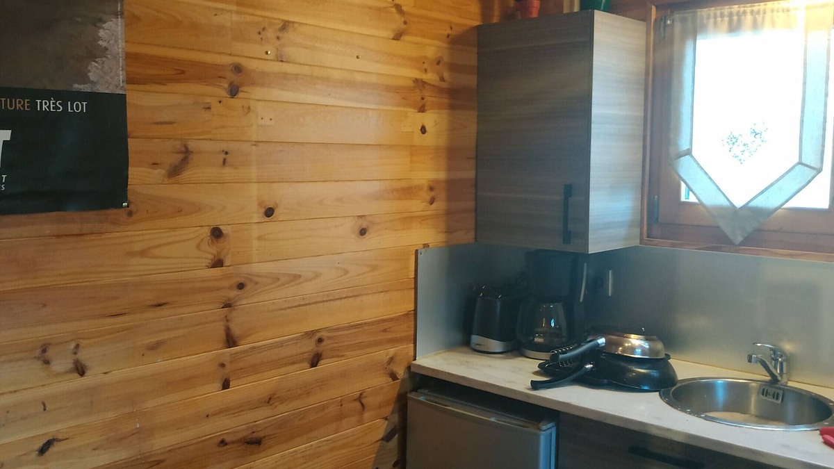 Farnay Ski Chalet | Chalet 'Gite Loisirs Parc Pilat' with Private Terrace, Wi-Fi and Air Conditioning