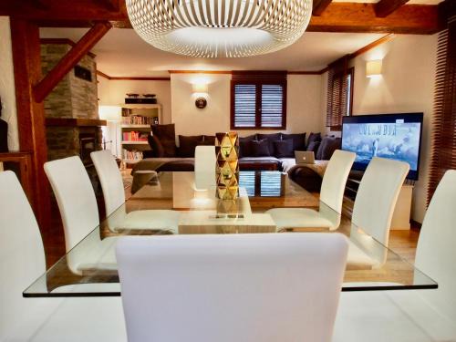 La Perriere Ski Chalet | Chalet Greystone