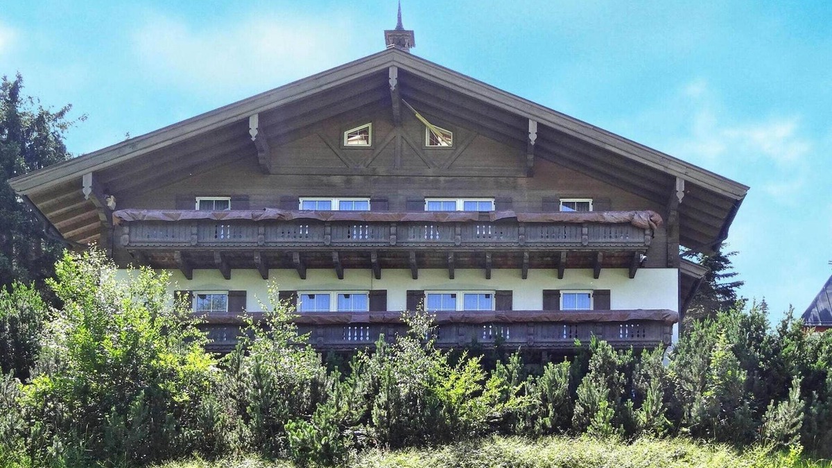 Dienten am Hochkoenig Apartment | Chalet in Dienten by Ski Slopes & Wellness