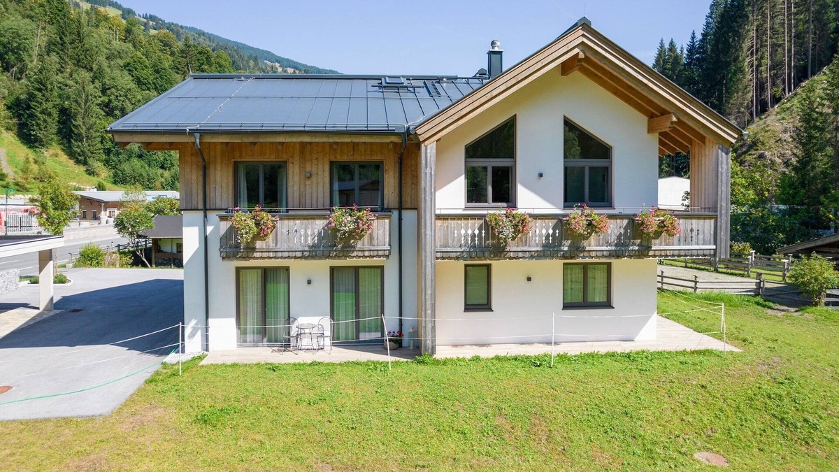 Saalbach Ski Chalet | Chalet in Saalbach near Ski Lift