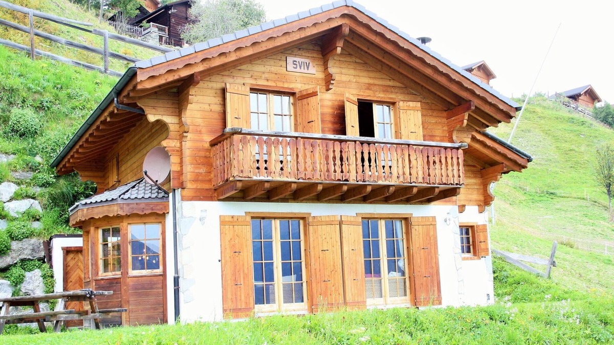 Heremence Ski Chalet | Chalet in Rhone Valley near Ski Lift