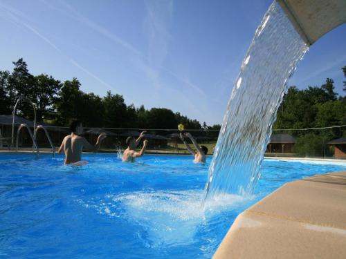 Madranges House | Chalet in Corrèze by Lake Meyrignac