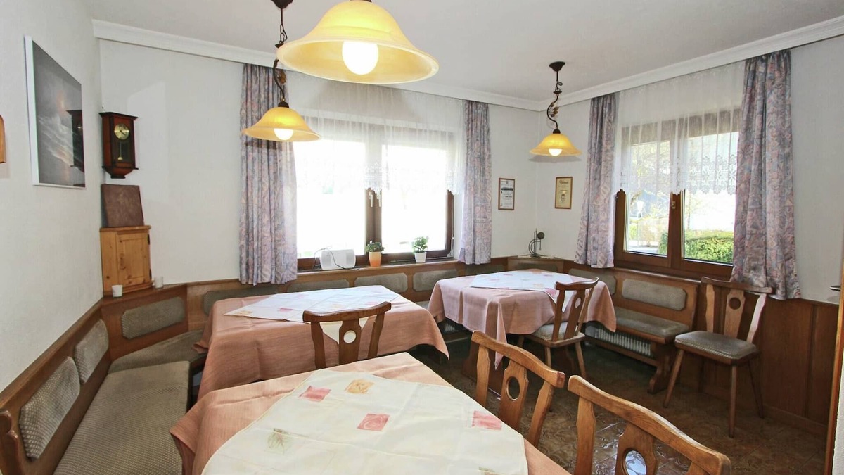 Kapfing Apartment | Chalet in Fügen near Ski Lift Spieljoch