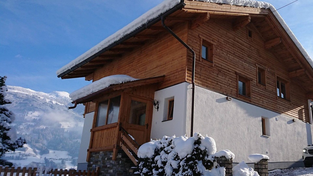 Fuegen House | Chalet in Fügen near Spieljoch Ski Lift