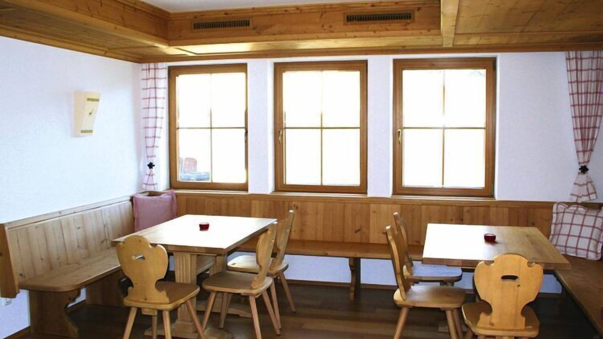Fiss House | Chalet in Fiss with Panoramic Mountain Views