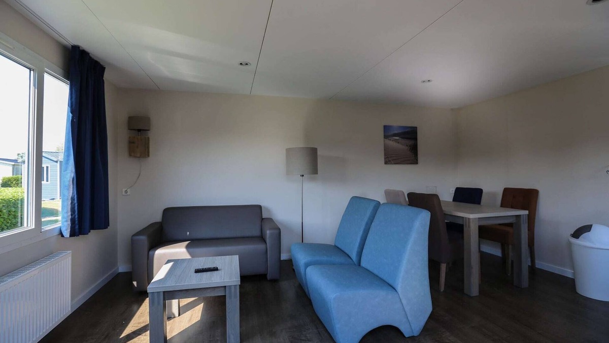 Rheden Ski Chalet | Chalet in Gelderland with Hot Tub