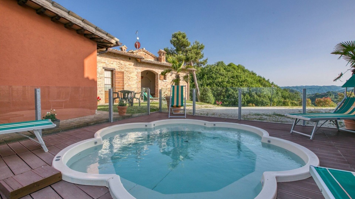 SantʼAngelo in Vado Villa | Chalet in Sant'Angelo near Metauro Valley