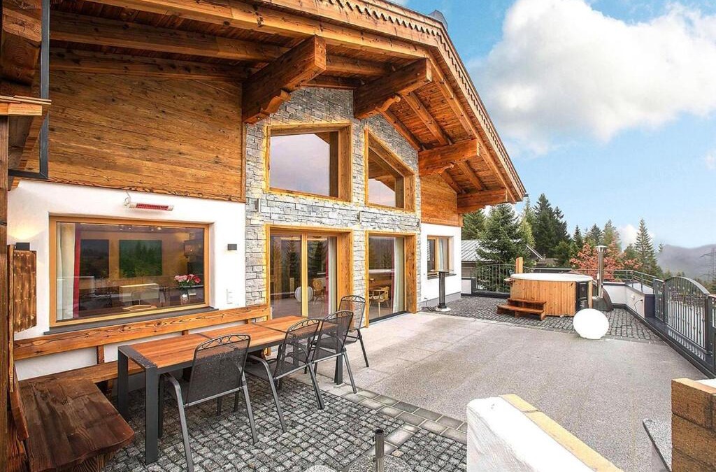 Konigsleiten Ski Chalet | Chalet in Königsleiten with Mountain Views & Spa