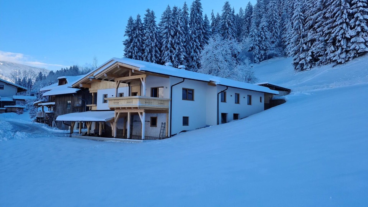 Kaltenbach Apartment | Chalet in Kaltenbach near Ski Slopes