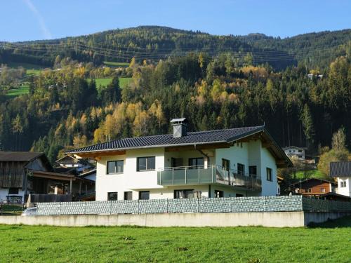 Kaltenbach Apartment | Chalet in Kaltenbach near Ski Lift