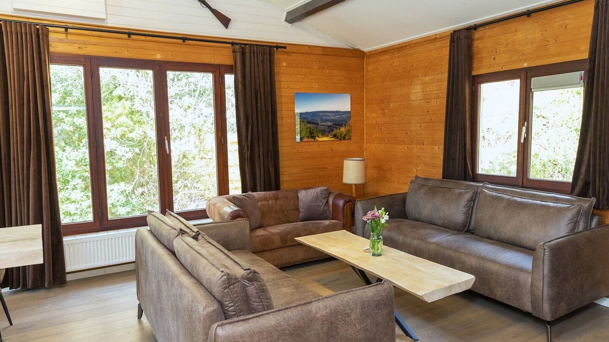 The Ardennes Ski Chalet | Chalet in Manhay for 9 Person