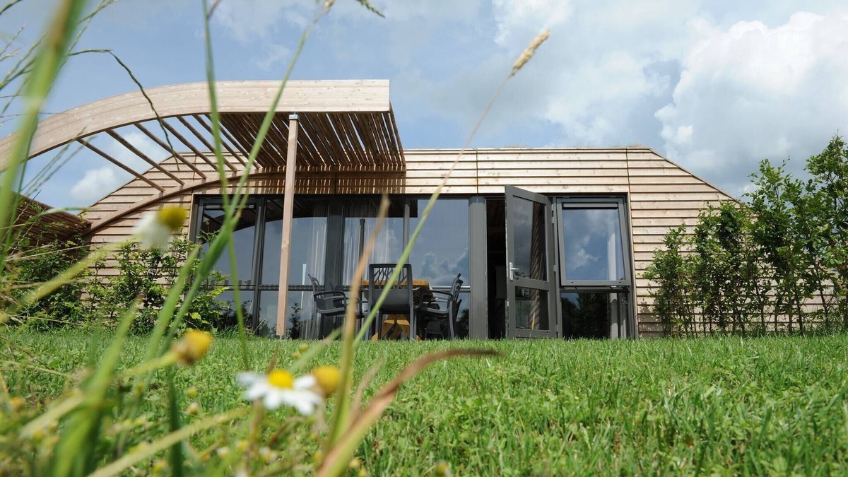 Heeten House | Chalet in Netherlands with Scenic Meadow Views