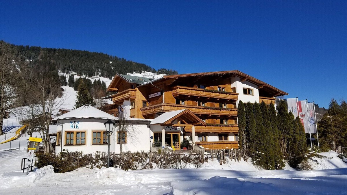 Wildschoenau Apartment | Chalet in Oberau near Ski Slopes