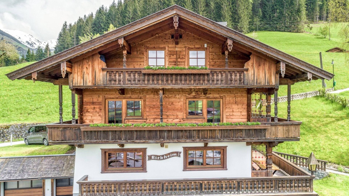 Inneralpbach House | Chalet in panoramic location, 450m to the ski lift