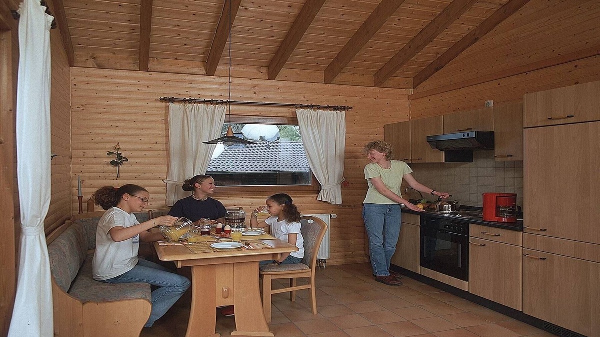 Schoenecken Apartment | Chalet in Reinskopf with Fireplace and Balcony
