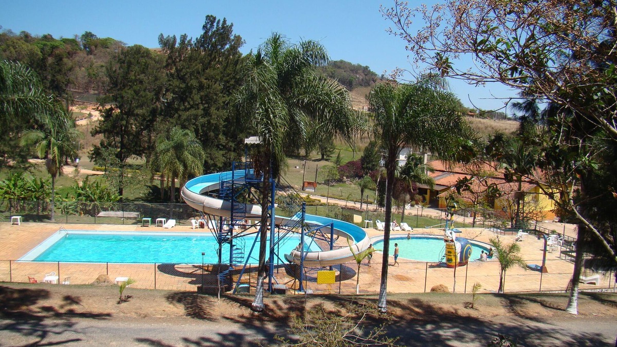 Amparo Cottage | Chalet in Serra Negra, with water park for the season with your family.