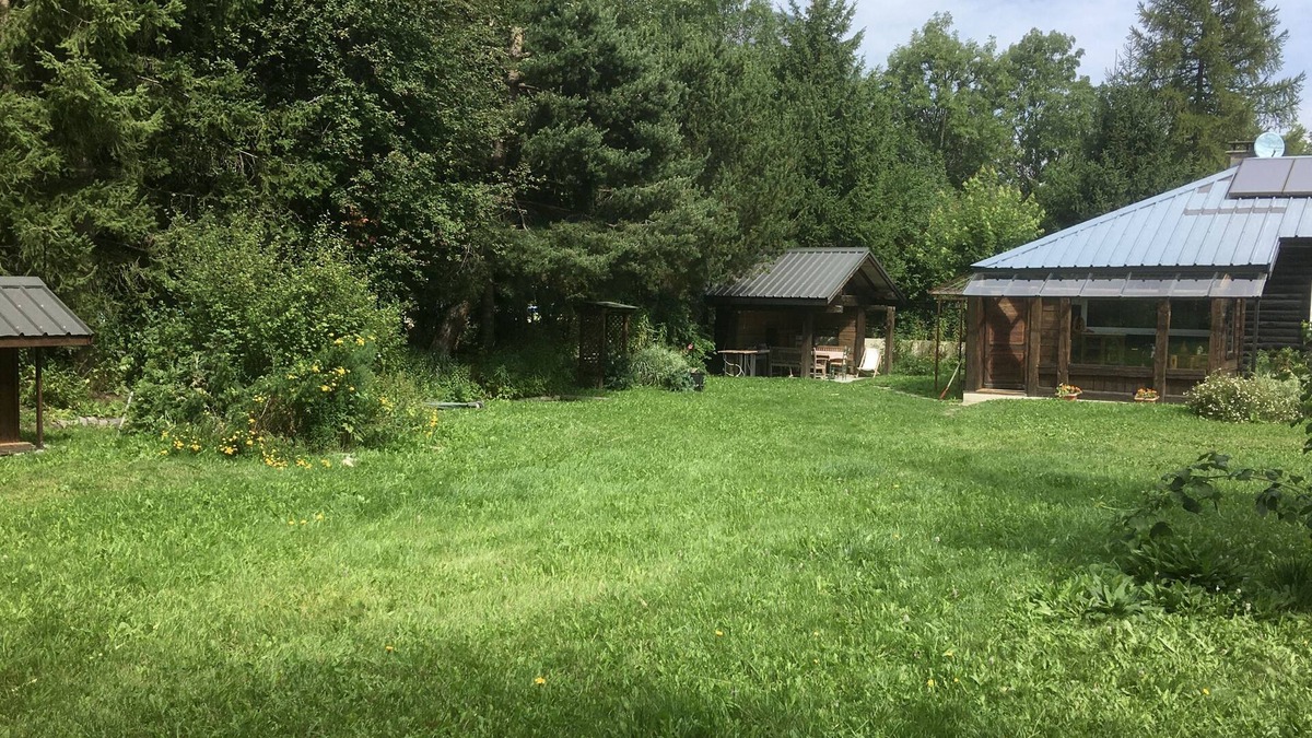 Valloire Ski Chalet | Chalet in the heart of the village - South-facing - 80 m2 - 4 p. Greenery, freshness, calm