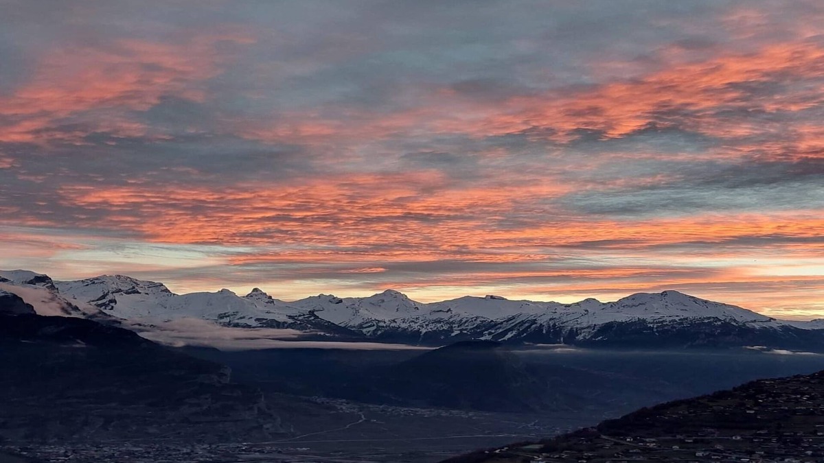 Sion Ski Chalet | Chalet in Veysonnaz near Ski Slopes