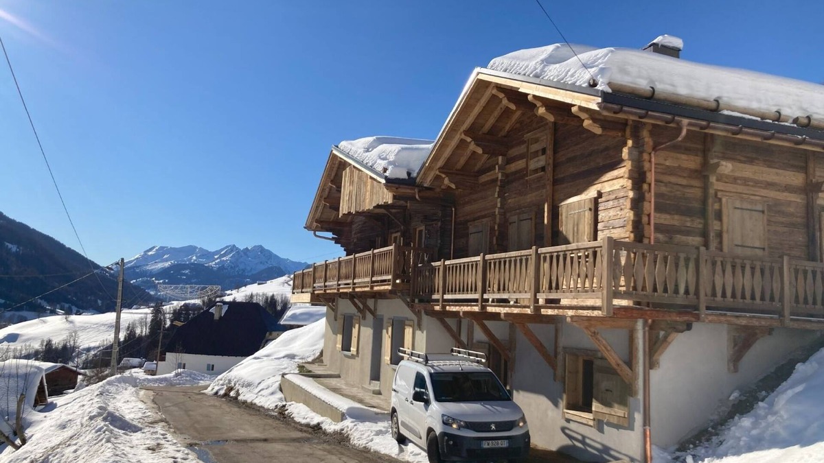 Hauteluce Ski Chalet | Chalet Jusqu' à 18 Couchages Proche des Stations Les Saisies et Les Contamines