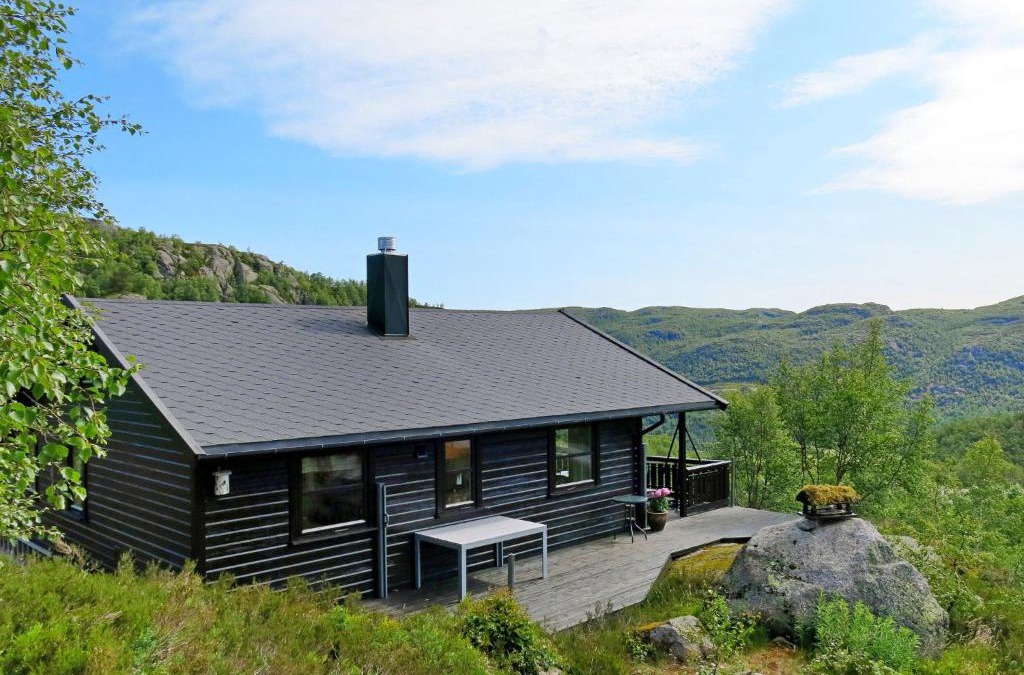 Ljosland Ski Chalet | Chalet Karlbu by Interhome