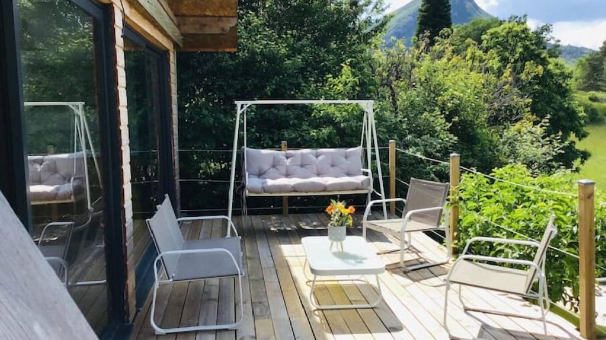 Chateauneuf-Miravail Ski Chalet | Chalet L'alpaga
