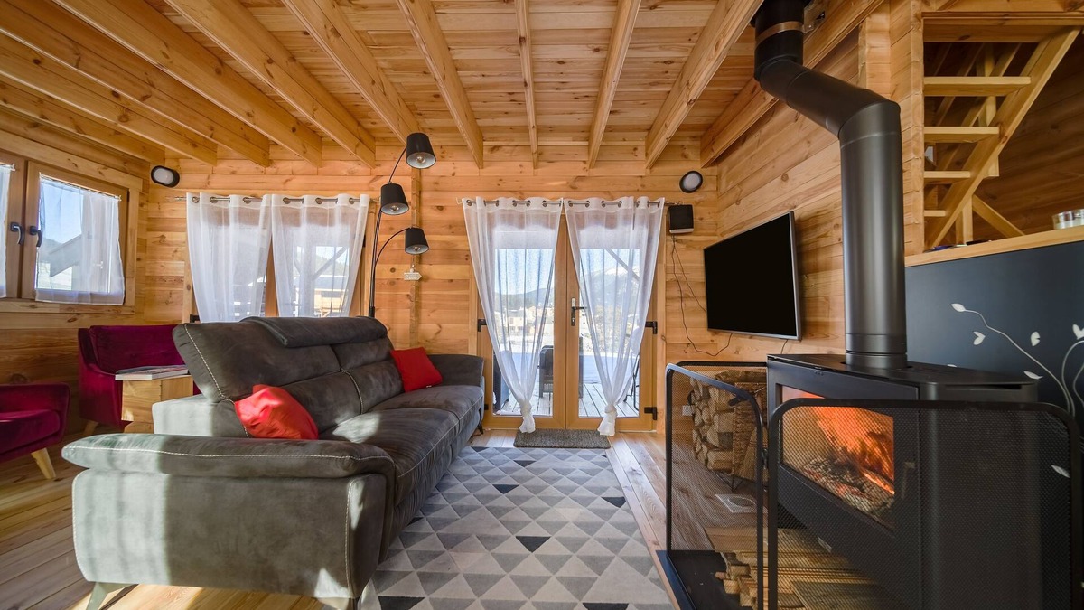 Puyvalador Ski Chalet | Chalet L'Abitiz - Three Bedroom Chalet, Sleeps 10