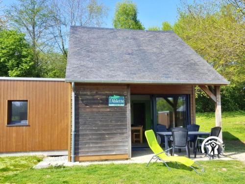 Villiers-Charlemagne House | Chalet l'Ablette