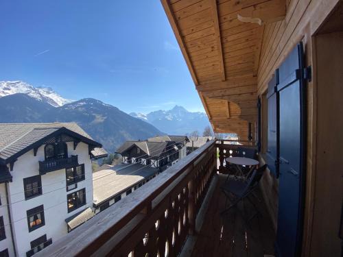 Les Posses-sur-Bex Apartment | Chalet L'Adret, 3,5 pièces dans les combles.