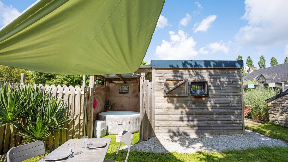 Monterblanc Ski Chalet | Chalet 'L'atypic' with Private Terrace, Private Garden