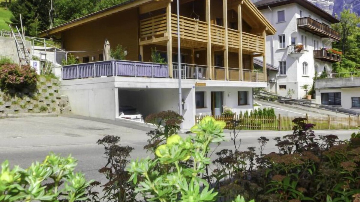 Grindelwald Apartment | Chalet La Muntaniala by Interhome