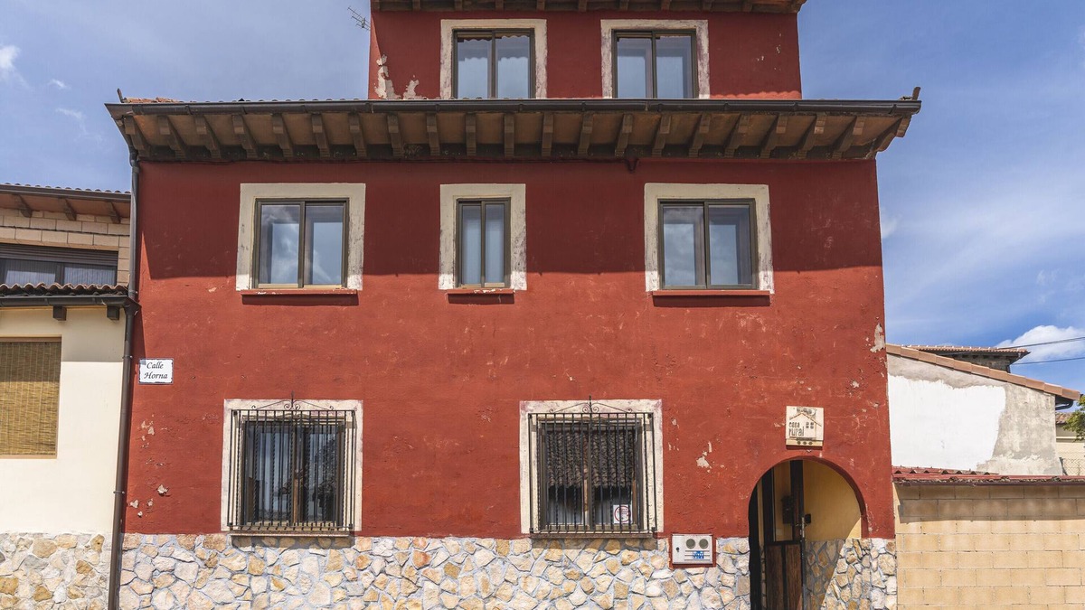 Galarde Ski Chalet | Chalet 'La Pedraja De Atapuerca' with Mountain View, Private Terrace and Private Garden